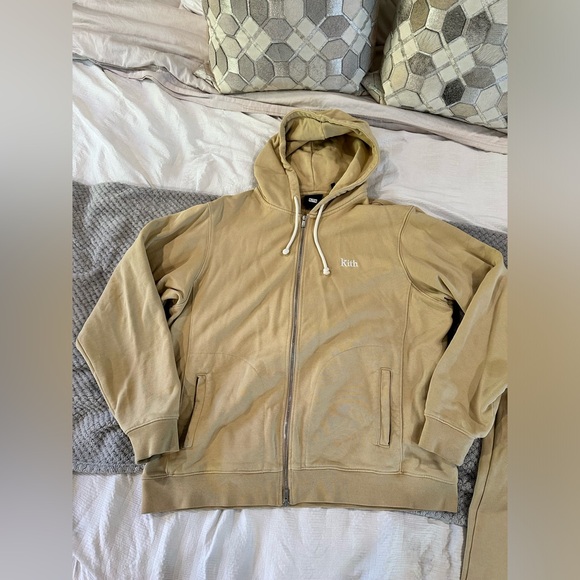 KITH Men's Sweatsuit - Picture 3 of 8